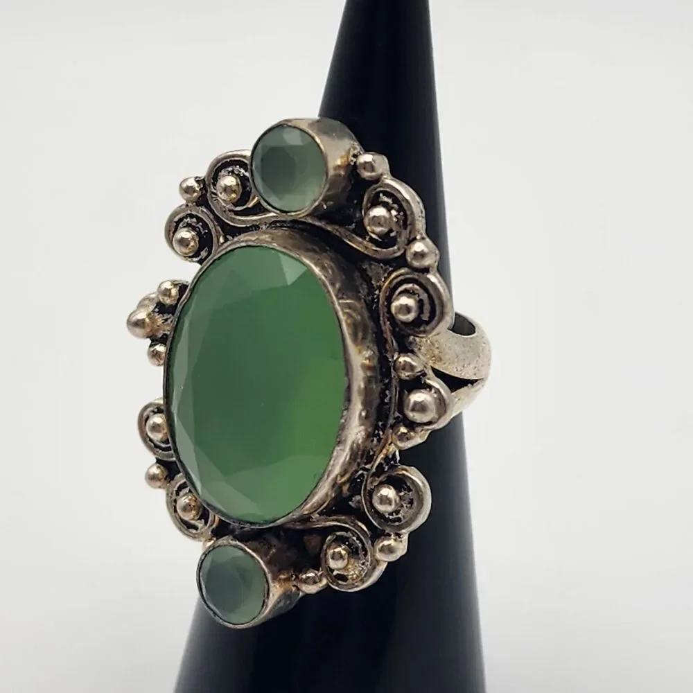 Sterling Silver & Green Crystal Ring (5.5)